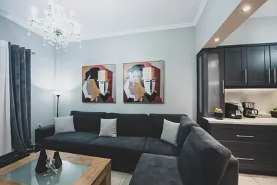 Image de Luxury Katrinas Apartment With Outdoor Jacuzzi