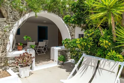 Image de Maison de vacances 'Afroditi Ftelia Yasemi B' avec vue sur la montagne, Wi-Fi et climatisation