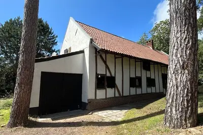 Image de Maison de charme en bord de rivière et forêt