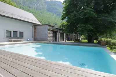 Image de Villa familiale av. piscine à Aiguebelette-Le-Lac