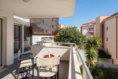 Image de Modern apt. with terrace, 4 min walk to the beach