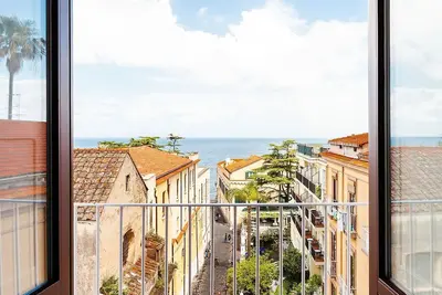 Image de Rentals in Italy - Interno Sorrentino in Sorrento city center with lovely balcony