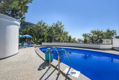 Image de Rentals in Italy - Villa Lamaro with large terrace, pool, garden and sea view