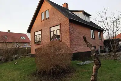 Image de Amazing big house with a garden, for the large Family.