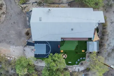 Image de Hilltop:Mt Views! Movie Theater+Nfl Ticket Arcade+Hot tub+Sauna+Golf+Yoga+Beauty