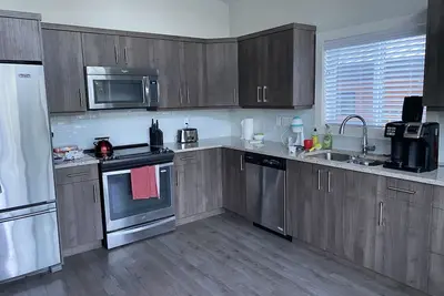 Image de Winter get away with lake view and personal hot tub.