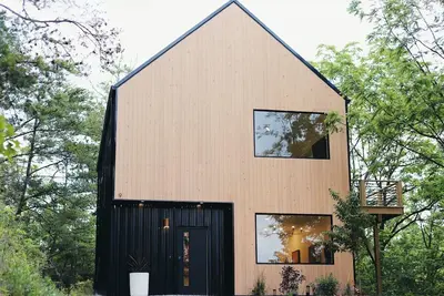 Image de Luxury stay: Gallery House by Irox w/hot tub, Mountain Views