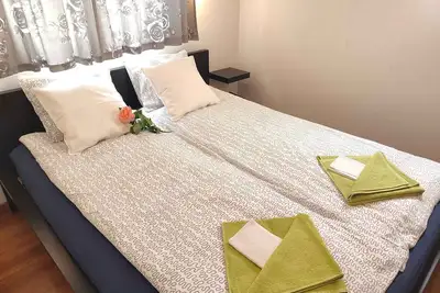 Image de Appartement de vacances avec Wlan, climatisation et balcon près de la plage