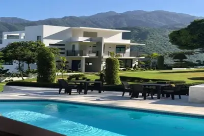Image de Luxury Villa surrounded by mountains & Nature!