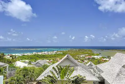 Image de Villa Bleu Horizon · Villa Bleu Horizon, piscine privée, Orient Bay