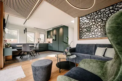 Image de Sunny top floor apartment in a top location