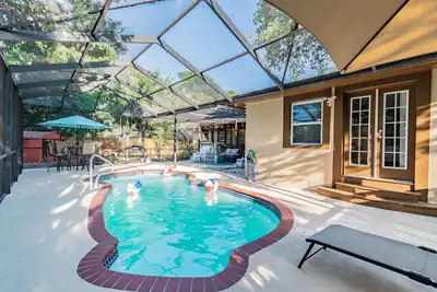 Image de Cozy Clearwater Pool Home Near Beaches!
