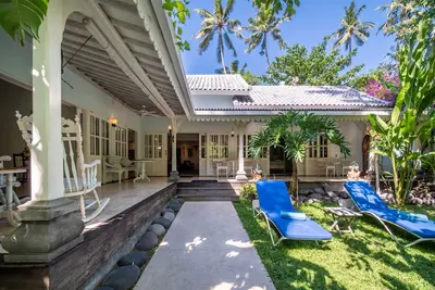 Image de Colonial 2 Br Villa, private access to beach