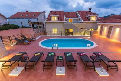 Image de Superbe appartement 1 chambre à Molunat