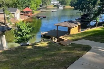 Image de Wedowee Lakefront Home w/Optional Boat Rental