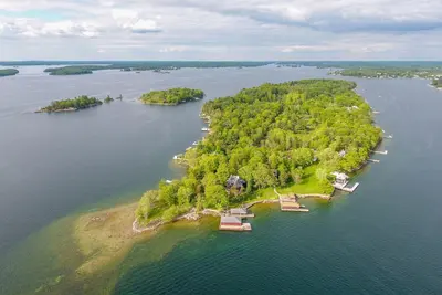 Image de Brun Arche Round Island Private Island 1000 Islands St Lawrence River Clayton Ny