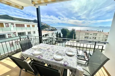 Image de Sol. Appartement à 100m de la plage de Canyelles