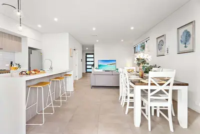 Image de Shallows Coastal Retreat - Walk to Beach