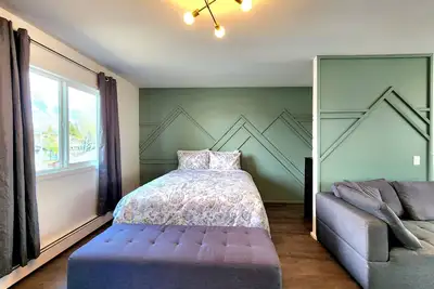 Image de Denali Double House- 3 bedroom by airport and lakes!