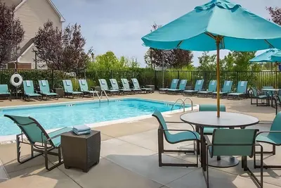Image de Make Your Trip More Enjoyable! w/ Pool, Near Capitol Complex Monument Park