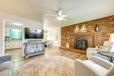 Image de Charming Jonesville Home w/ Grill - Near Wineries!