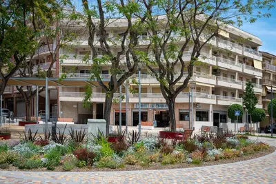 Image de At128 Catalunya: Apartamento con A/A a 10 min caminando de la playa