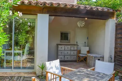 Image de Charmant mazet avec climatisation, proche plages de Saint-Tropez