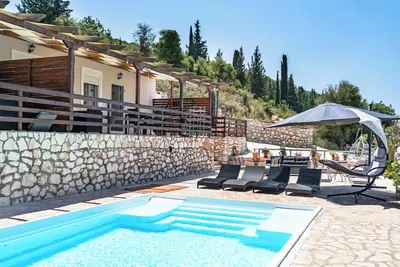 Image de Appartement \"Ventus Athina\" avec vue sur la mer, Wi-Fi et climatisation