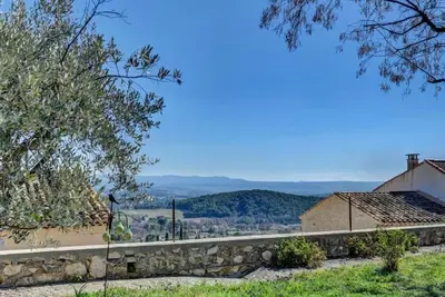 Image de Magnifique Maison Familiale Avec Piscine et Jacuzzi