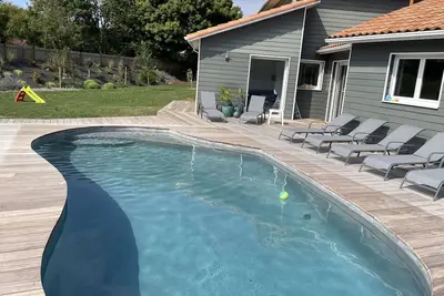 Image de Maison avec piscine pour 8 adultes - 2 enfants