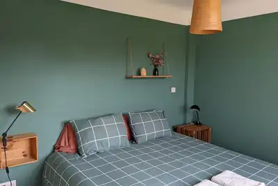 Image de Maison proche du lac, 5 min de la plage + 3 vélos inclus.