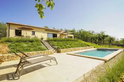Image de Gite de Chantecoucou - Piscine privative et vue imprenable