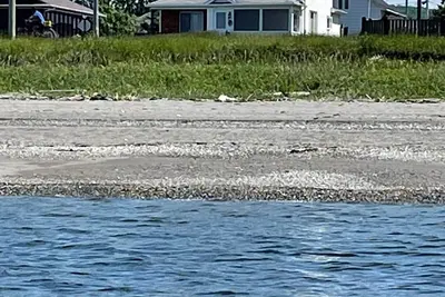 Image de Beach front quality house, open year round, Cap- Chat, Gaspesie, fishing, kayak,