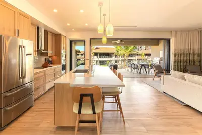 Image de Welcome to Honua Kai Luana upstairs Oceanfront Resort Resort Pool view