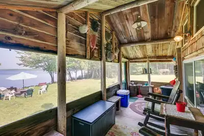 Image de Peaceful Lakefront Cabin Getaway: Dock, Fire Pit!