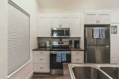 Image de Two Bedroom Farmhouse Cottage No. 3\n