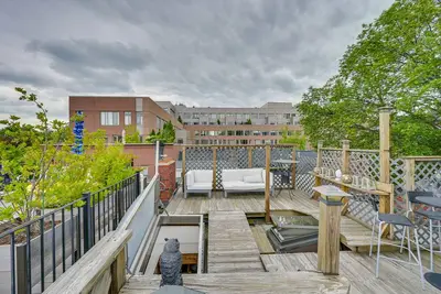 Image de Cozy Boston Vacation Rental w\/ Rooftop Deck!