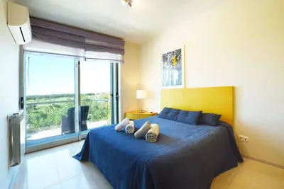 Image de Special Vilamoura Villa | 6 Bedrooms | Villa Lagoon | Private Pool with Great Golf Course Views | Algarve