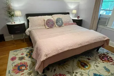 Image de Rustic Retreat In The Vibrant Minneapolis Neighborhood