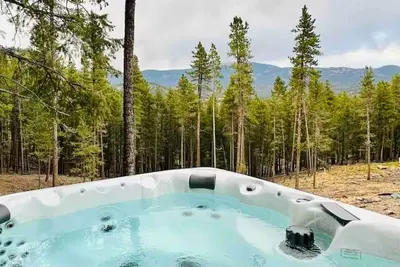 Image de Pet-Friendly Luxe Mtn Retreat, Hot tub, Firepit w/Epic views, Red Rock, Rafting