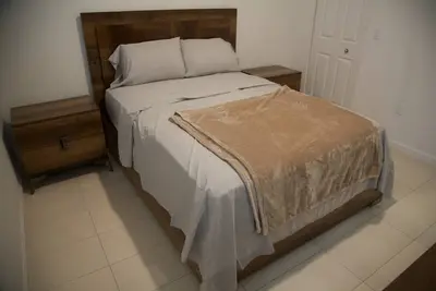 Image de beautiful comfortable townhouse apartment, located in the must peaceful area.