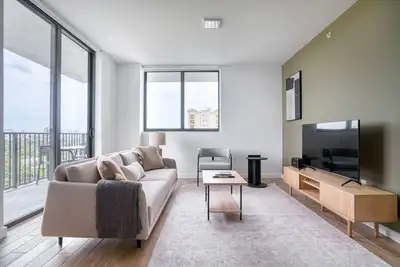 Image de Serene Coral Gables 2br w/ Pool & Gym, nr Miracle Mile, by Blueground