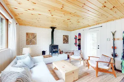 Image de Coombs Road Chalet | Chalet in Newry