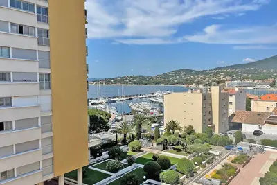 Image de Appartement T2 - 4 personnes - Vue mer - Climatisation - Terrasse - Centre ville - Sainte Maxime