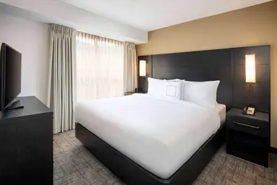 Image de Experience Kennesaw's Charm! 2 Relaxing 2br Suites with Breakfast, Pet-friendly!