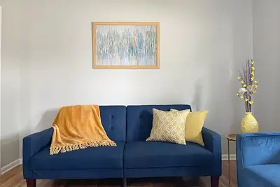 Image de Greenwood Haven: Cozy, Sleeps 8