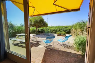 Image de Luxe vacation home by the sea in Holland. Callantsoog apartment for 4 persons.