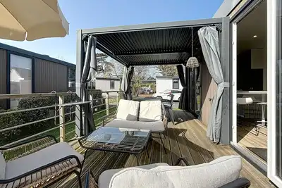 Image de Mobil-home Grand Confort à Jullouville - Plage, Piscine Chauffée, Fitness et Parking