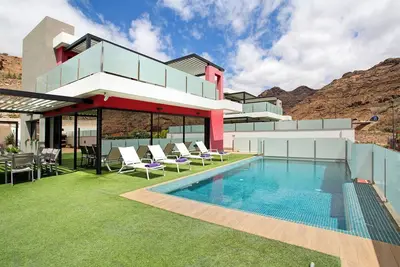 Image de Villa \"Tauro 31\" avec vue sur la mer, piscine privée et Wi-Fi
