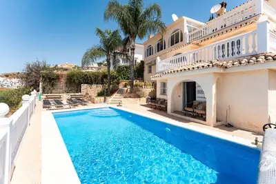 Image de Villa \"Janina\" avec vue sur la mer, piscine privée et Wi-Fi